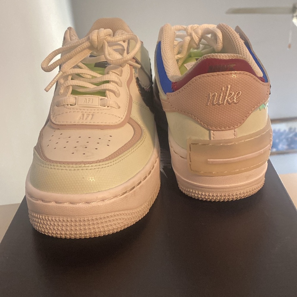 Air Forces - image 3